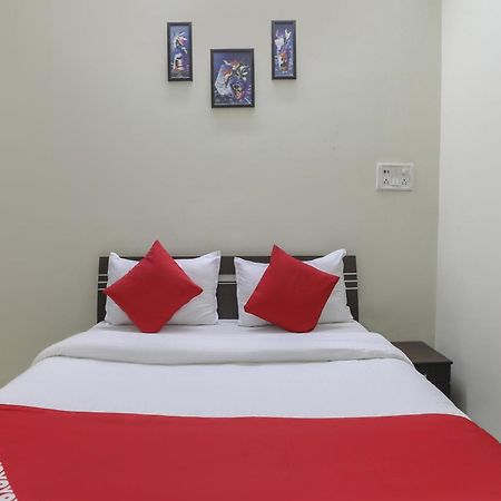 Collection O Shyam Vatika Banquet And Rooms 수라트 외부 사진
