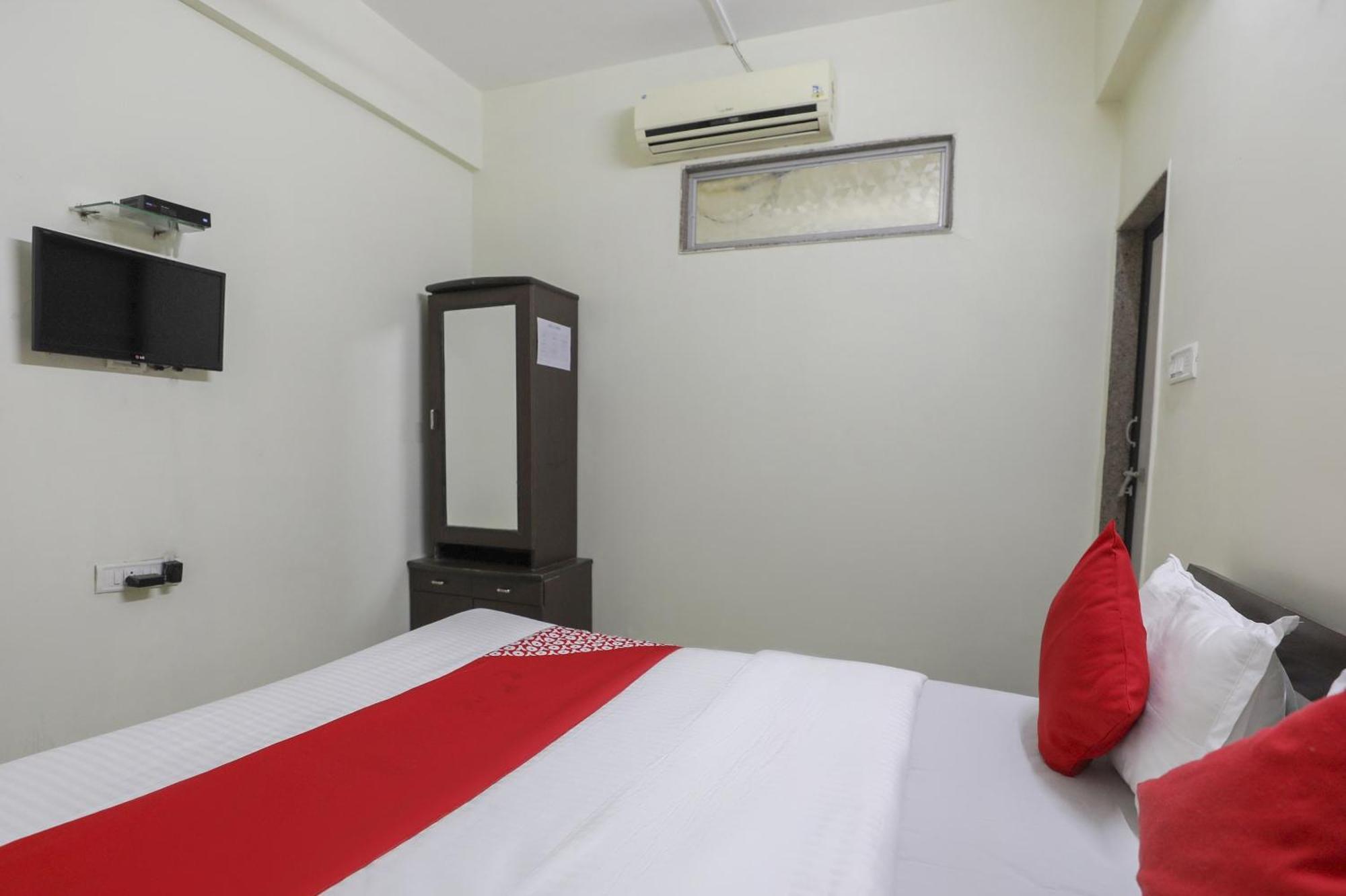 Collection O Shyam Vatika Banquet And Rooms 수라트 외부 사진