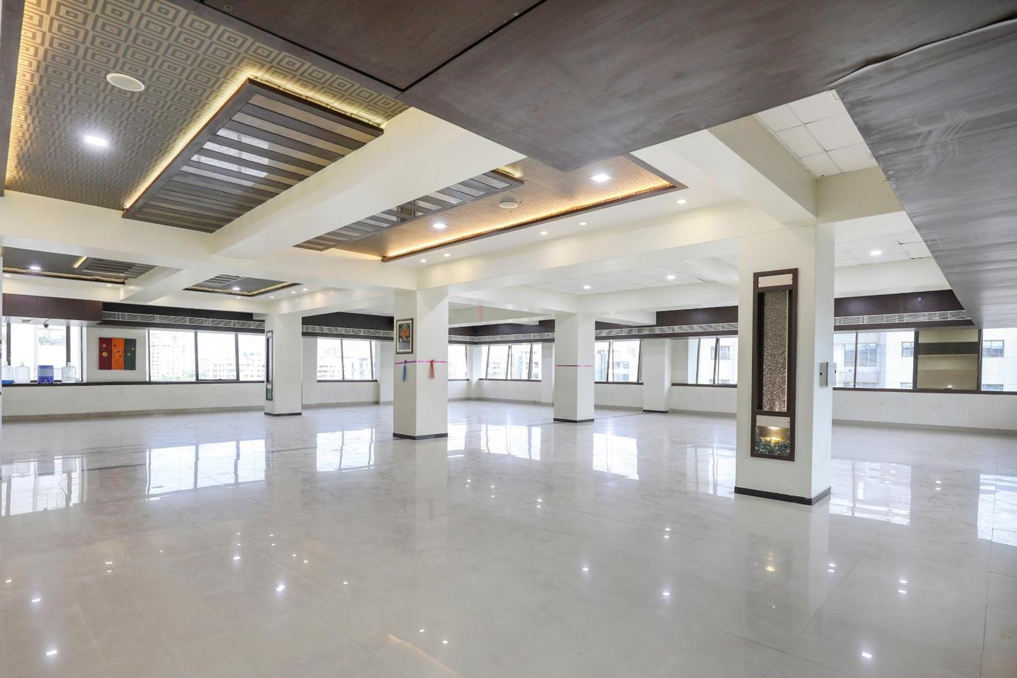 Collection O Shyam Vatika Banquet And Rooms 수라트 외부 사진
