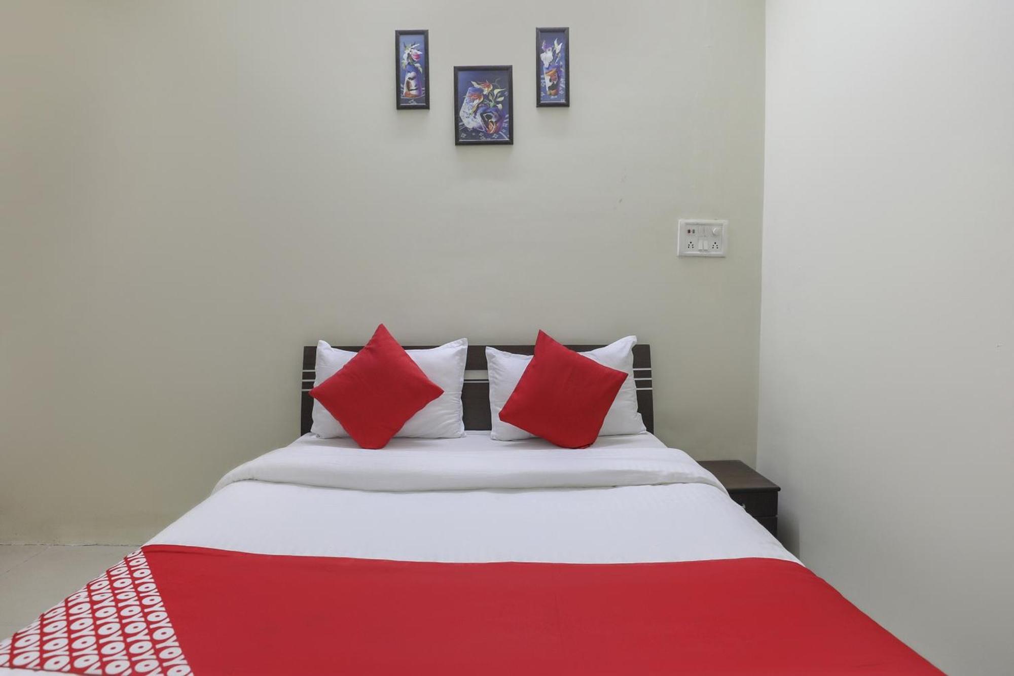 Collection O Shyam Vatika Banquet And Rooms 수라트 외부 사진