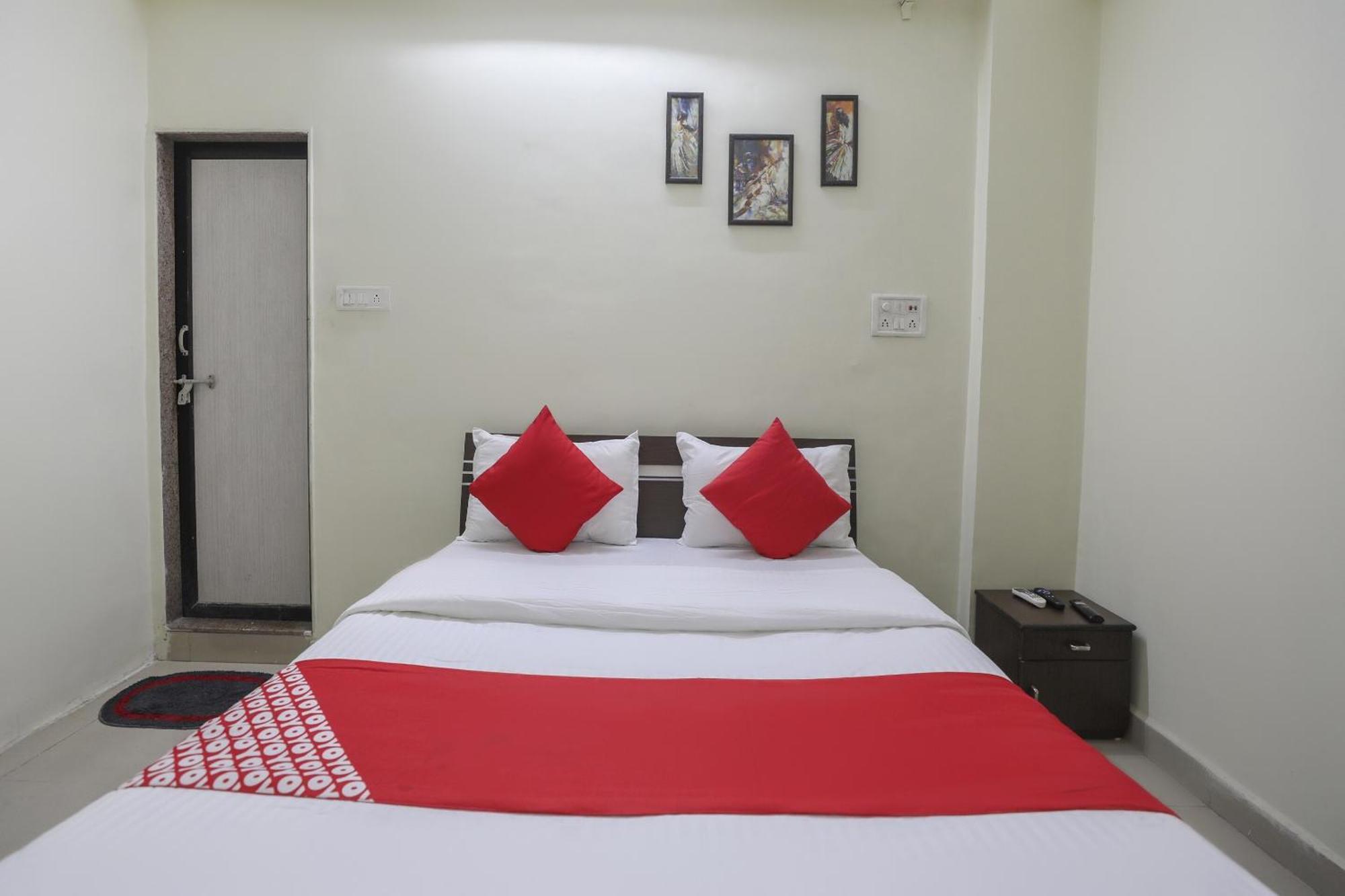 Collection O Shyam Vatika Banquet And Rooms 수라트 외부 사진
