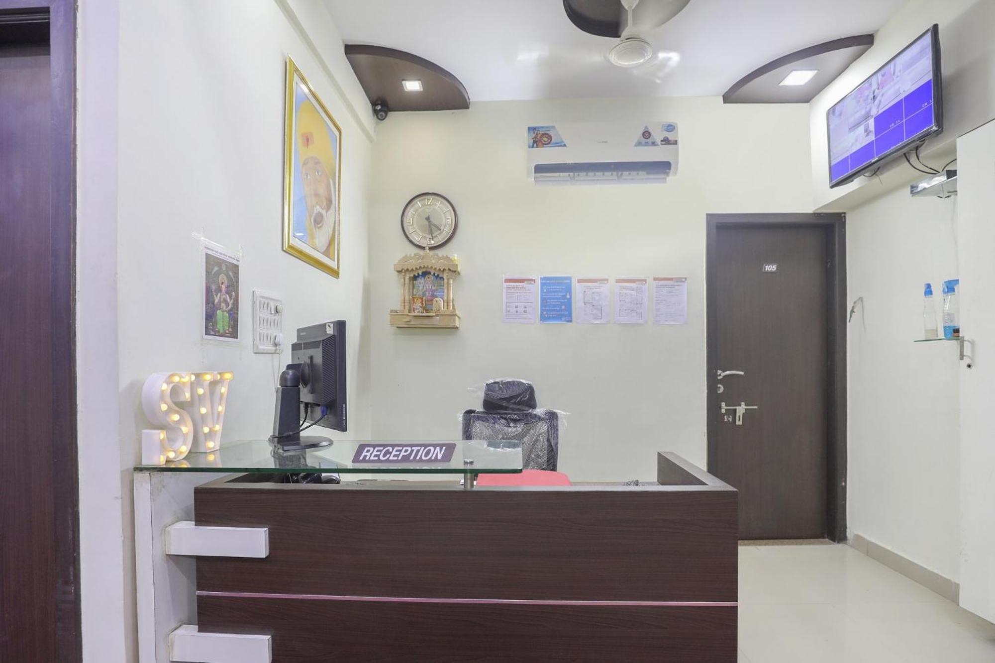 Collection O Shyam Vatika Banquet And Rooms 수라트 외부 사진